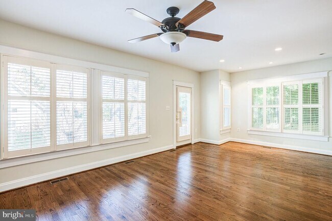 Building Photo - 1907 Luzerne Ave