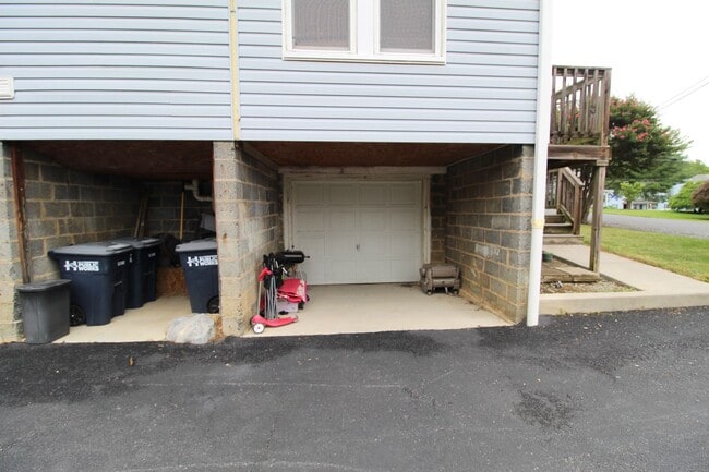 Building Photo - Fantastic charming home for rent