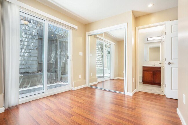 Building Photo - 1215 San Pablo Ave