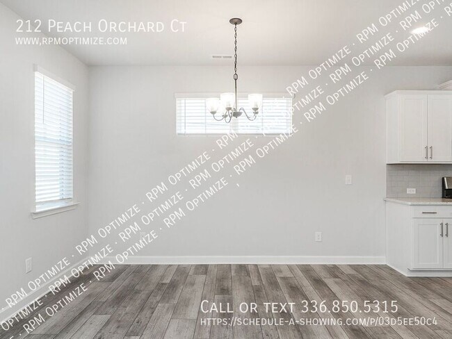 Building Photo - 212 Peach Orch Ct