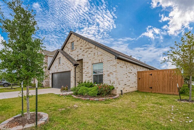 Building Photo - 200 Catalina Cove Dr
