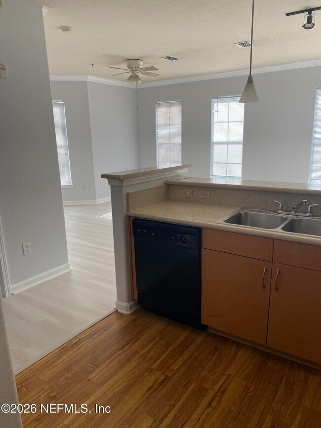 Building Photo - 8290 Gate Pkwy W