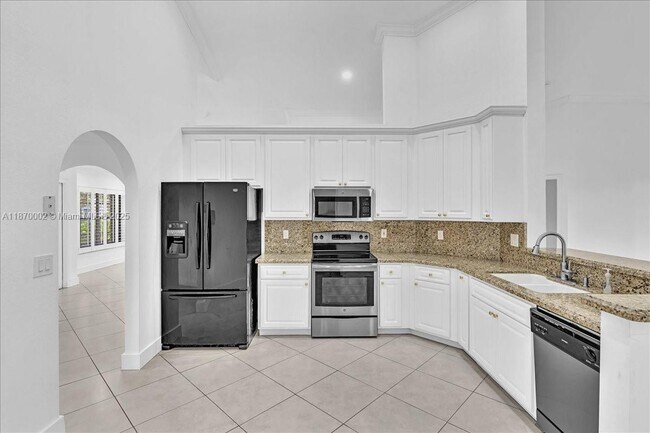 Building Photo - 5650 NW 40th Terrace