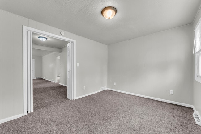 Building Photo - 4238 Bayard Rd