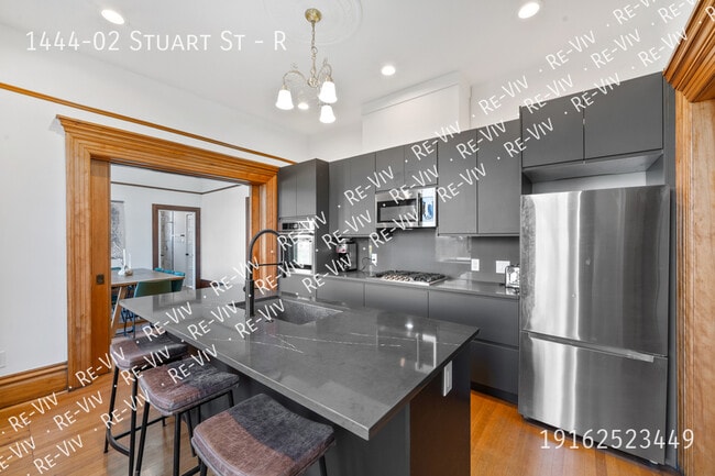 Building Photo - 1444 Stuart St