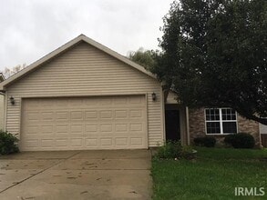 Building Photo - 1615 Lionheart Ln