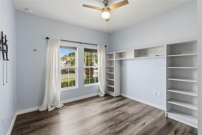 Building Photo - 3053 Red Hawk Ln