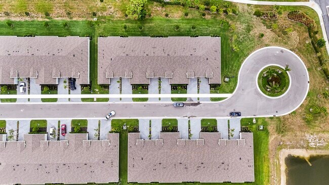 Building Photo - 13840 Hero Path