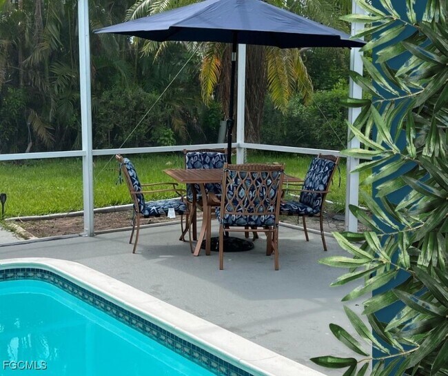 Building Photo - 3410 SE 11th Pl