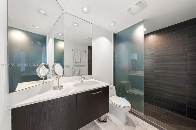 Building Photo - 450 Alton Rd