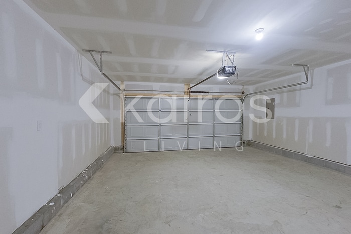 Building Photo - 273 Gaston Cir