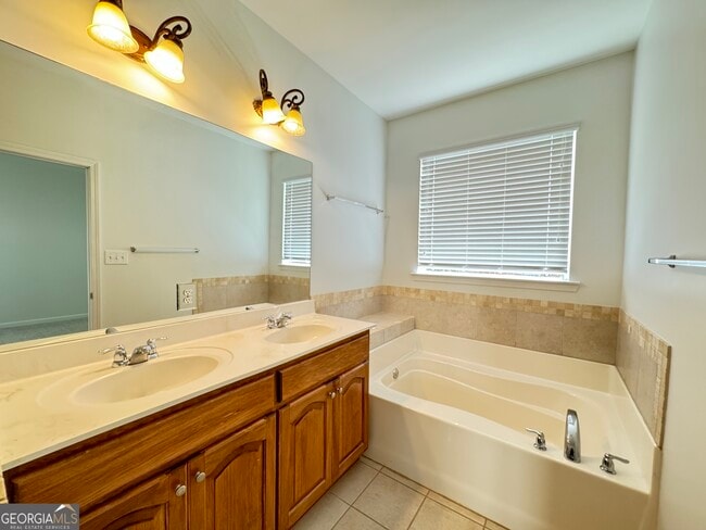 Building Photo - 212 Turnbridge Cir