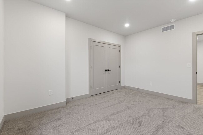 Building Photo - Charming 3BR/ 2Bath (Basement Apartment) in Lehi