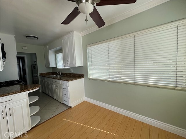 Building Photo - 220 Grandview St