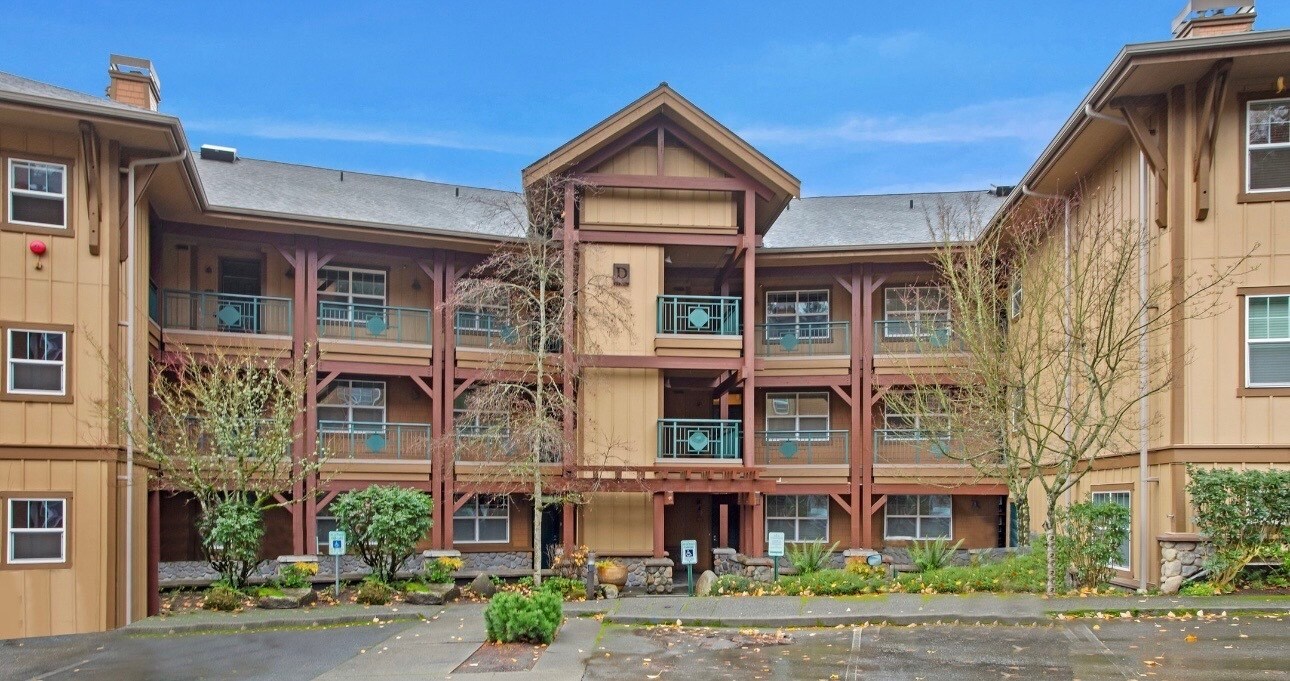 Building Photo - 1000 Cabin Creek Ln SW