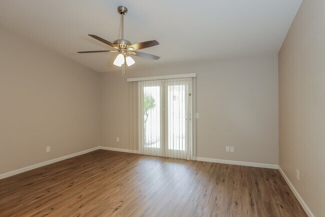 Building Photo - 14826 N Briarwood Dr