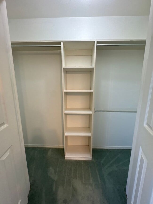 Building Photo - 3606 US-71