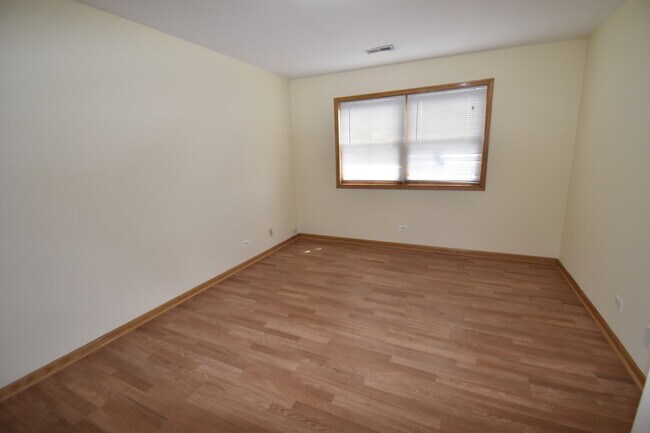 Building Photo - 2729 W 37th Pl