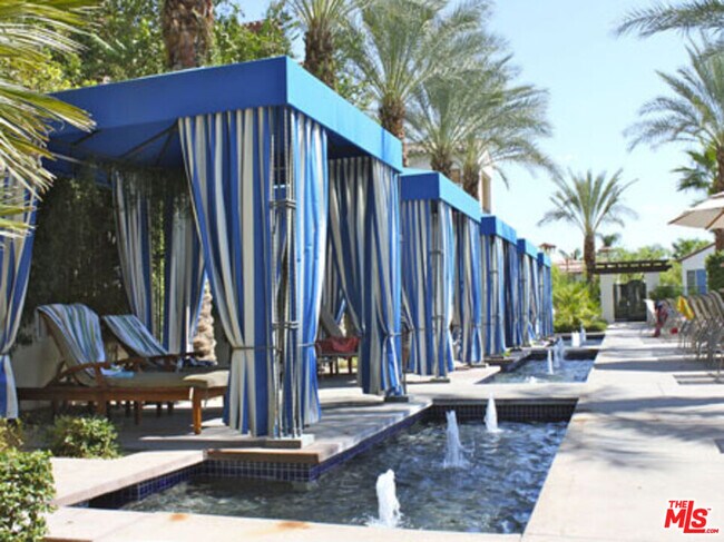 Building Photo - 48613 Classic Dr