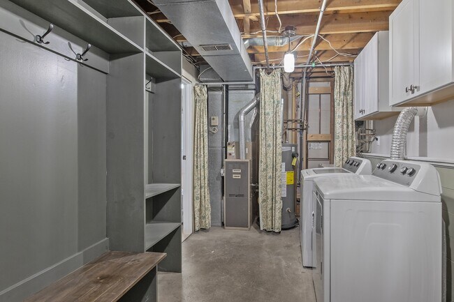 Building Photo - 4210 Trotwood Ln