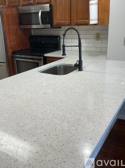 Building Photo - 795 Hammond Dr