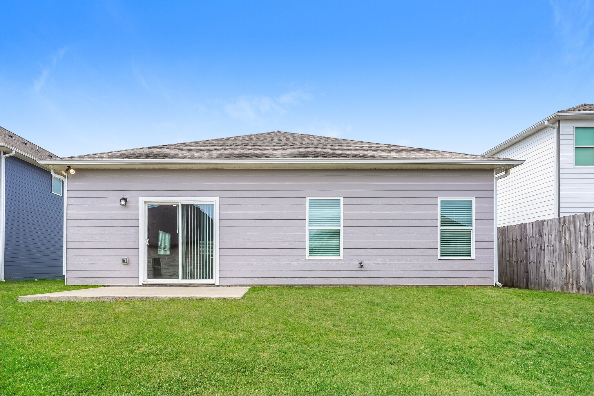 Building Photo - 9949 Hunter Pl