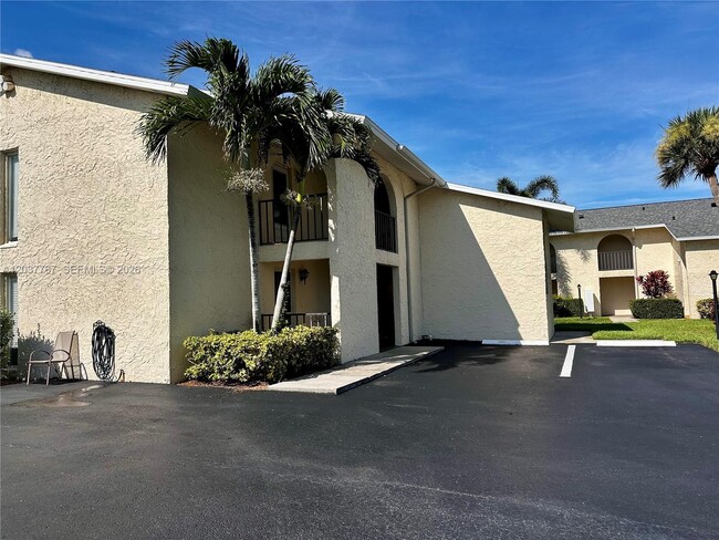 Building Photo - 1815 Robalo Dr