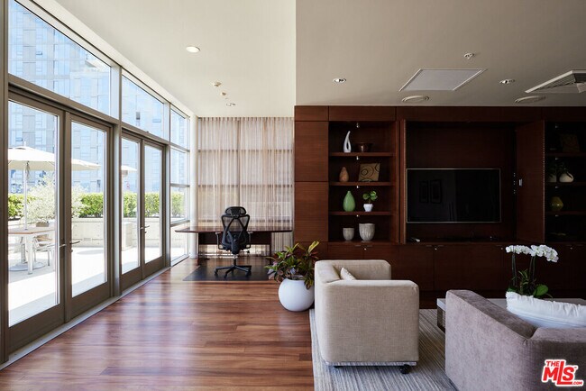 Building Photo - 1155 S Grand Ave