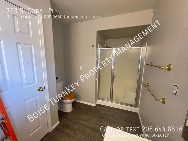Building Photo - 723 S Coral Pl