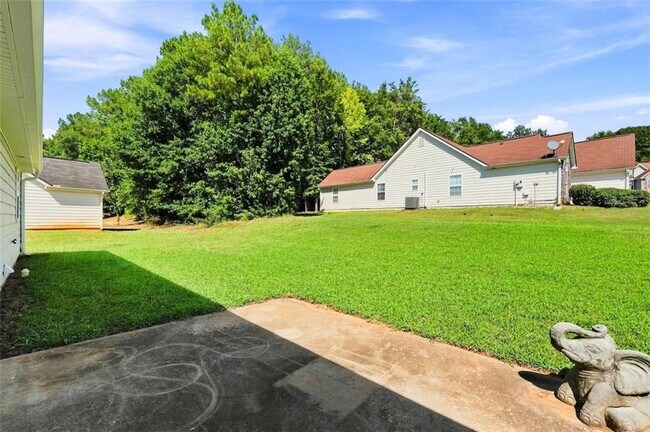 Building Photo - 465 Camella Cir