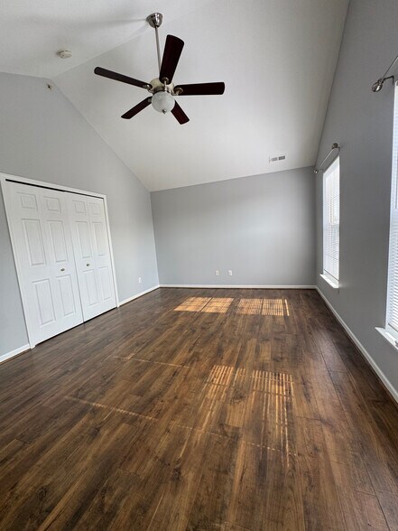 Building Photo - 17200 Addington Dr