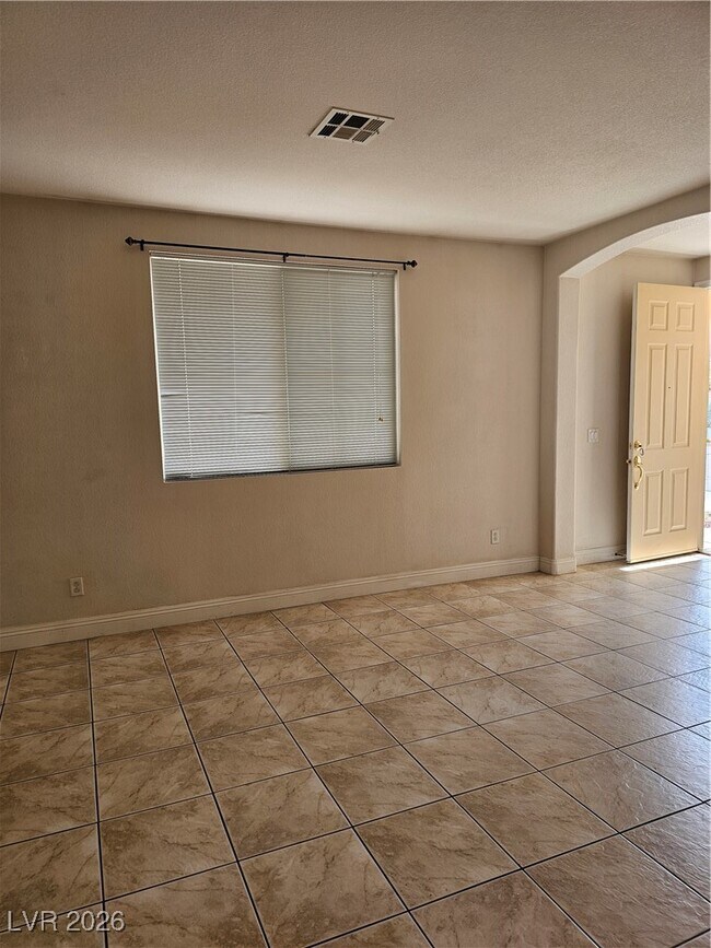 Building Photo - 434 Manderley Ct