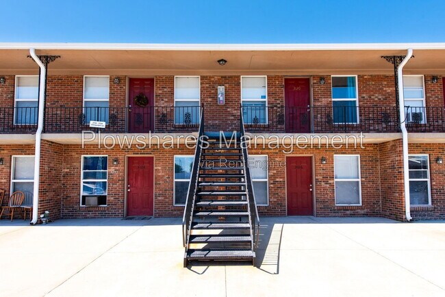 Building Photo - 5632 Butternut Rd