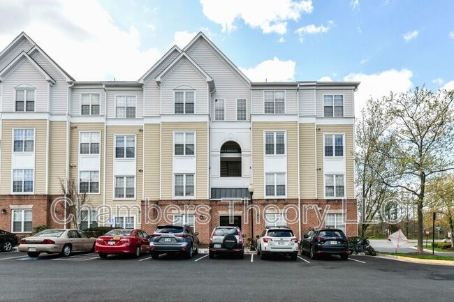 Primary Photo - 2105 Highcourt Ln