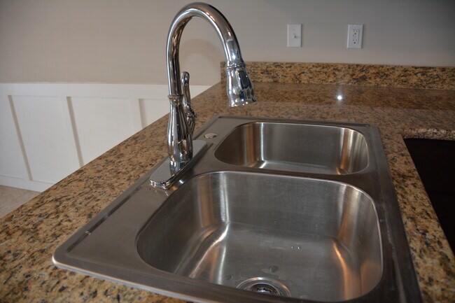 Kitchen Sink - 6379 Windemere Ln