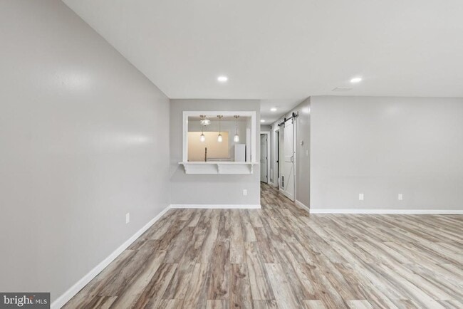Building Photo - 165 Wyndham Pl