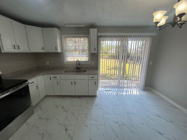 Building Photo - 3728 Baywater Dr