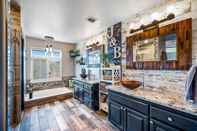 Building Photo - 51025 Burns Canyon Rd