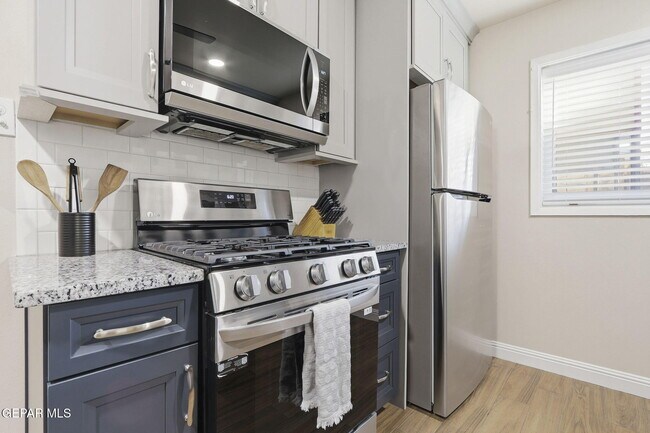 Building Photo - 4873 Mcgregor Dr