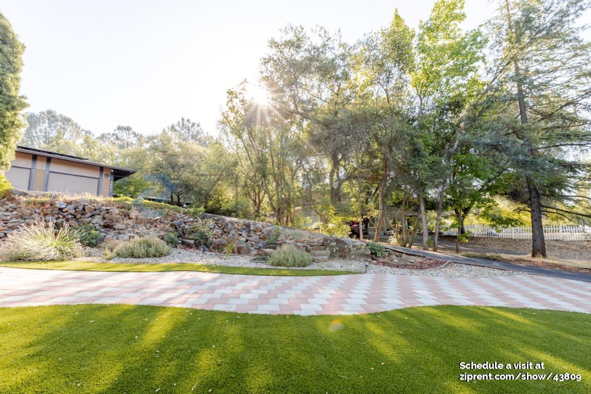 Building Photo - 3561 Castlebrook Rd