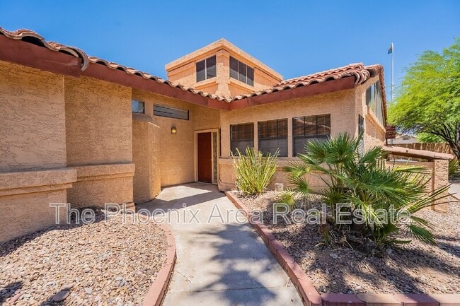 Building Photo - 735 N Tangerine Dr