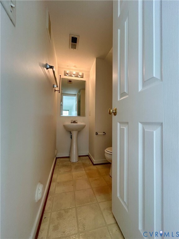 Building Photo - 5429 Stone Ln