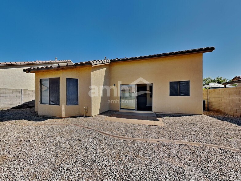 Building Photo - 3506 N 130th Ave