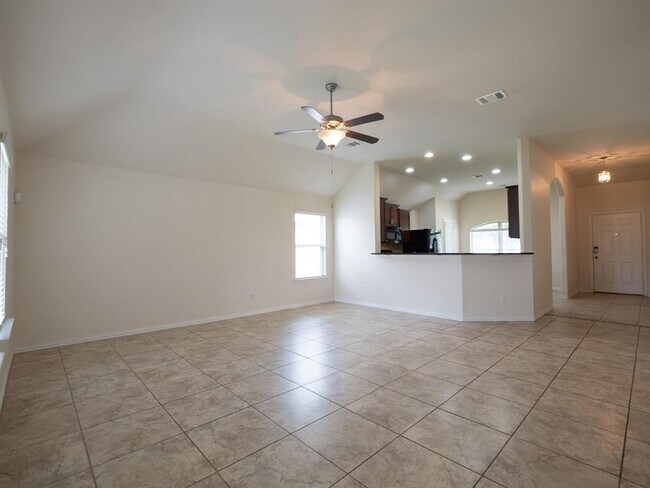 Building Photo - 238 Travertine Trail