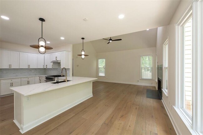 Building Photo - 1784 Brittany Chase NW