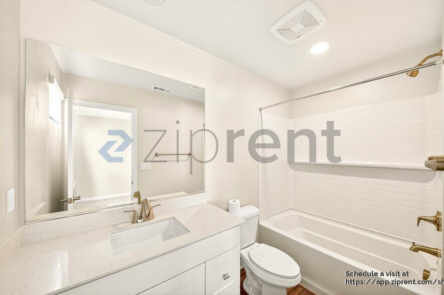 Building Photo - 9515 Hannah Wy