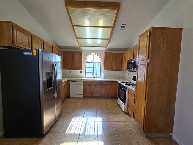 Building Photo - 4349 E Ave Q-12