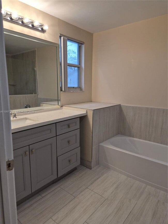 Building Photo - 2488 NW 99th Way