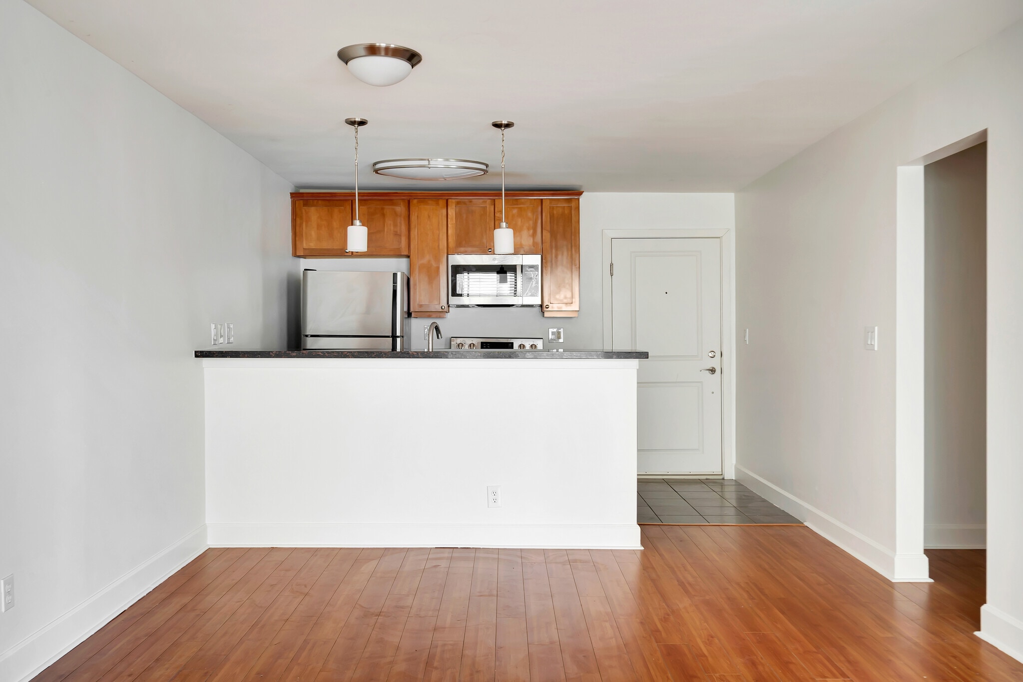 Building Photo - 10982 Roebling Ave