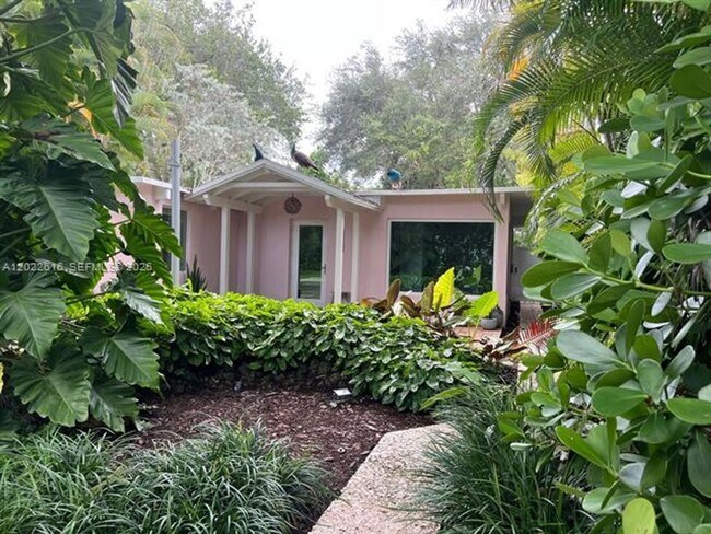 Building Photo - 6851 SW 77th Terrace